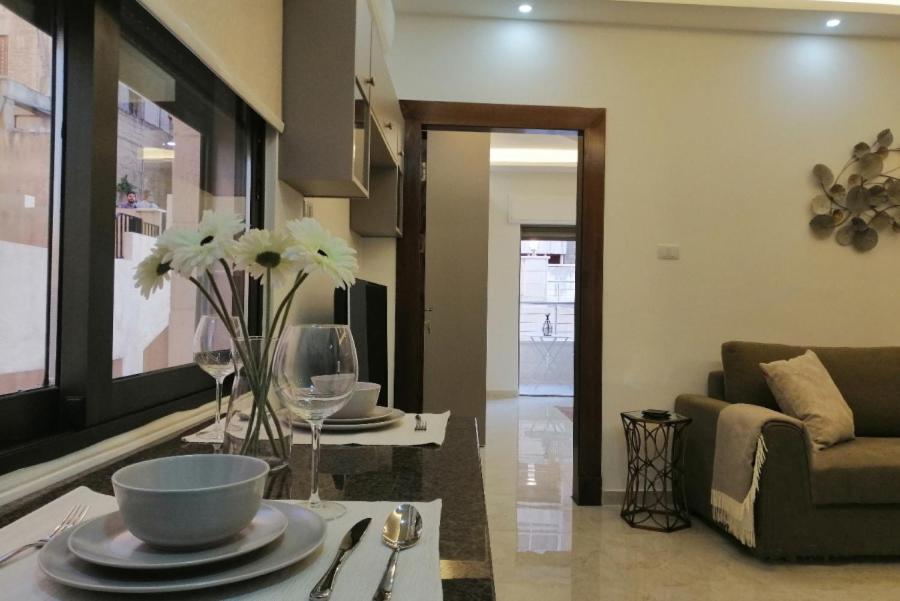 Executive Apartment *