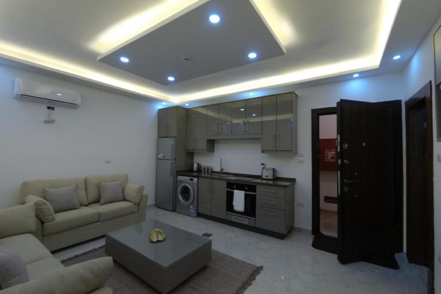 Apartment Executive *
