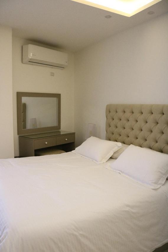 Apartment Executive *