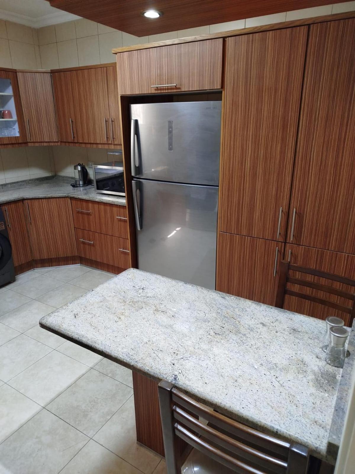 Apartment Executive *